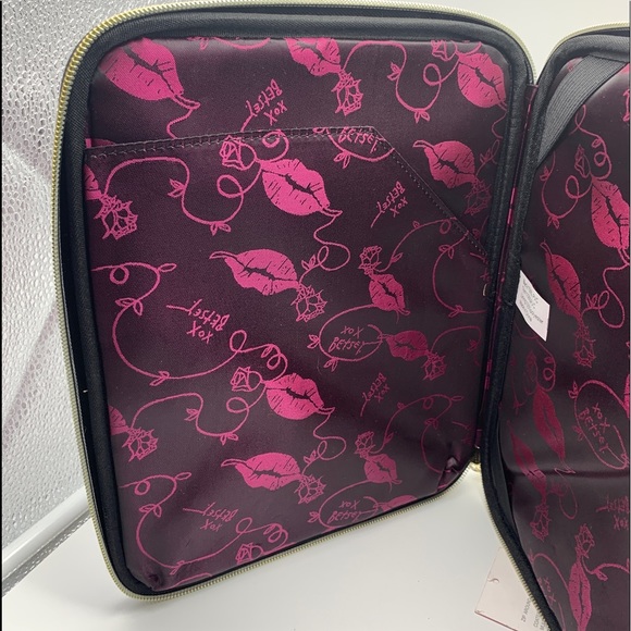 Betsey Johnson silver  glitter iPad tablet case - Picture 6 of 10